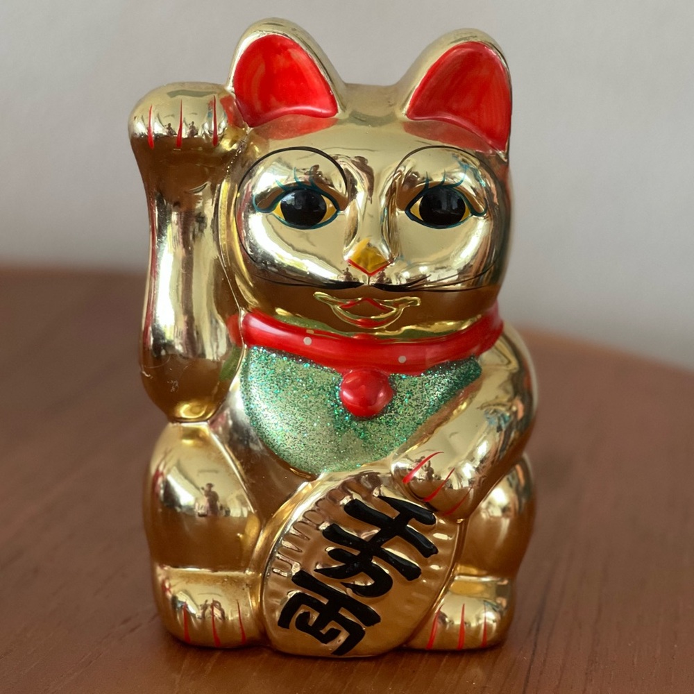 Vintage gold Maneki Neko Lucky Cat